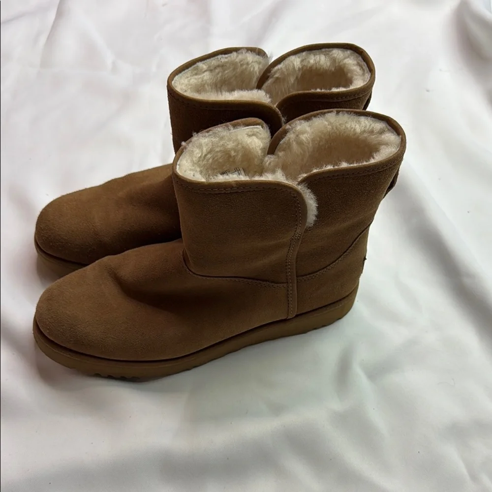 UGG Cory II Genuine Shearling‎ Lined Chestnut Suede Boots